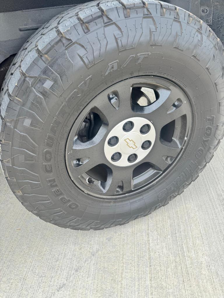 2005 Chevrolet Tahoe - $4,900