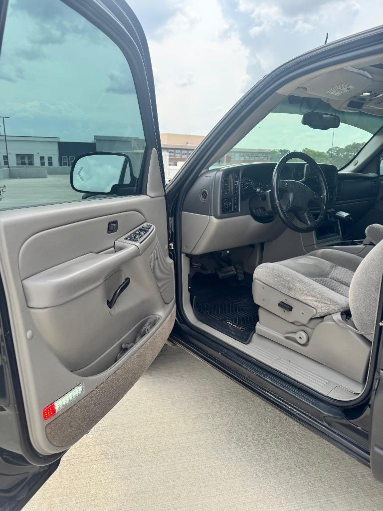 2005 Chevrolet Tahoe - $4,900