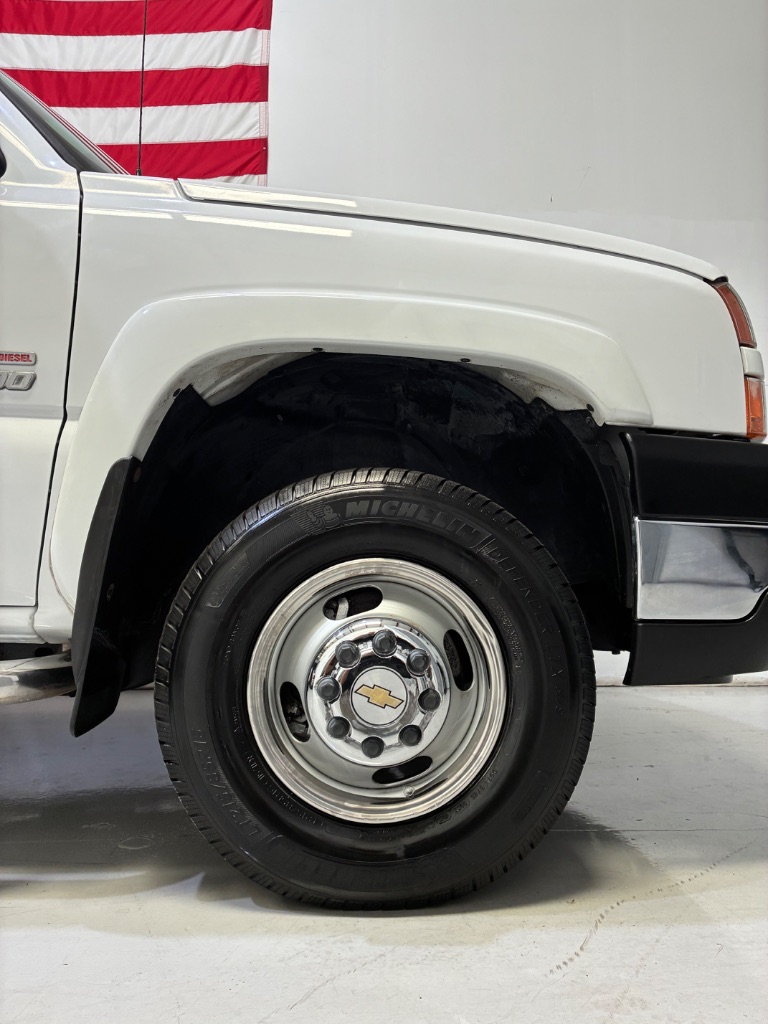 2005 Chevrolet Silverado 3500 - $24,999