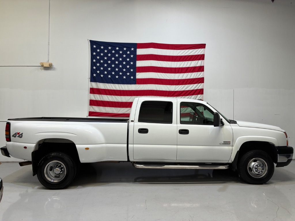 2005 Chevrolet Silverado 3500 - $24,999