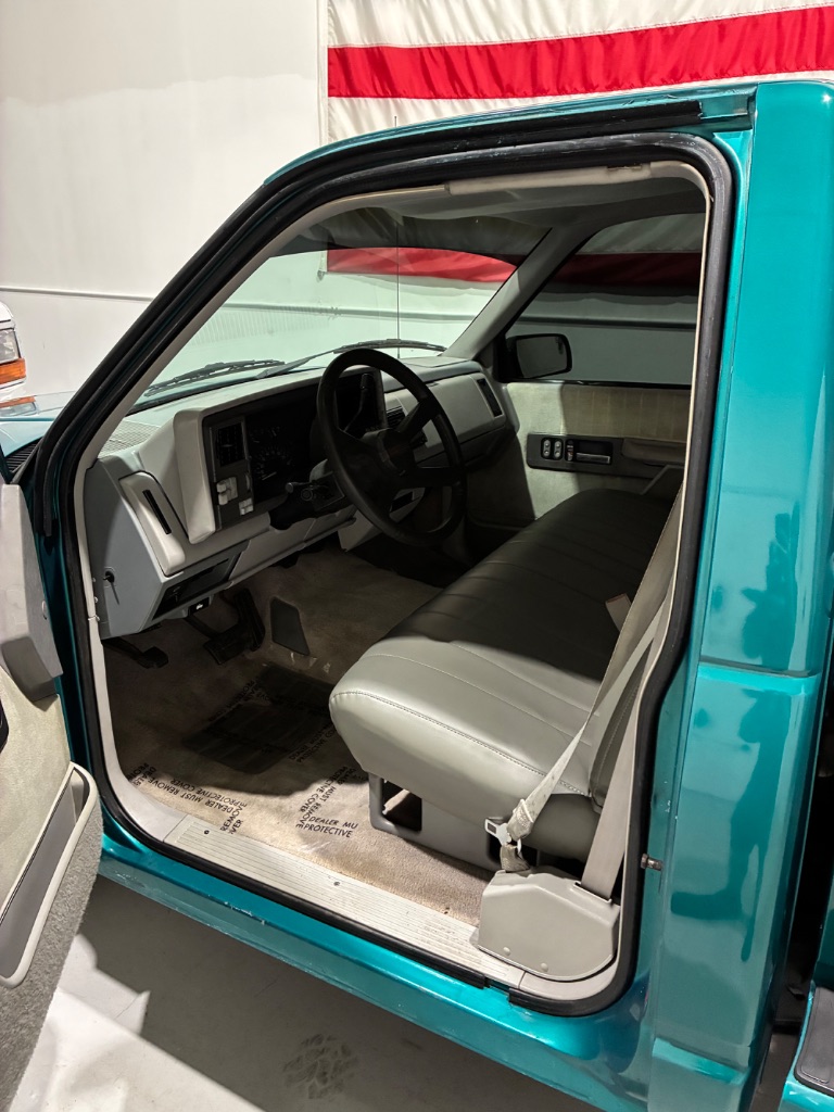 1994 Chevrolet Gmt-400 - $14,999