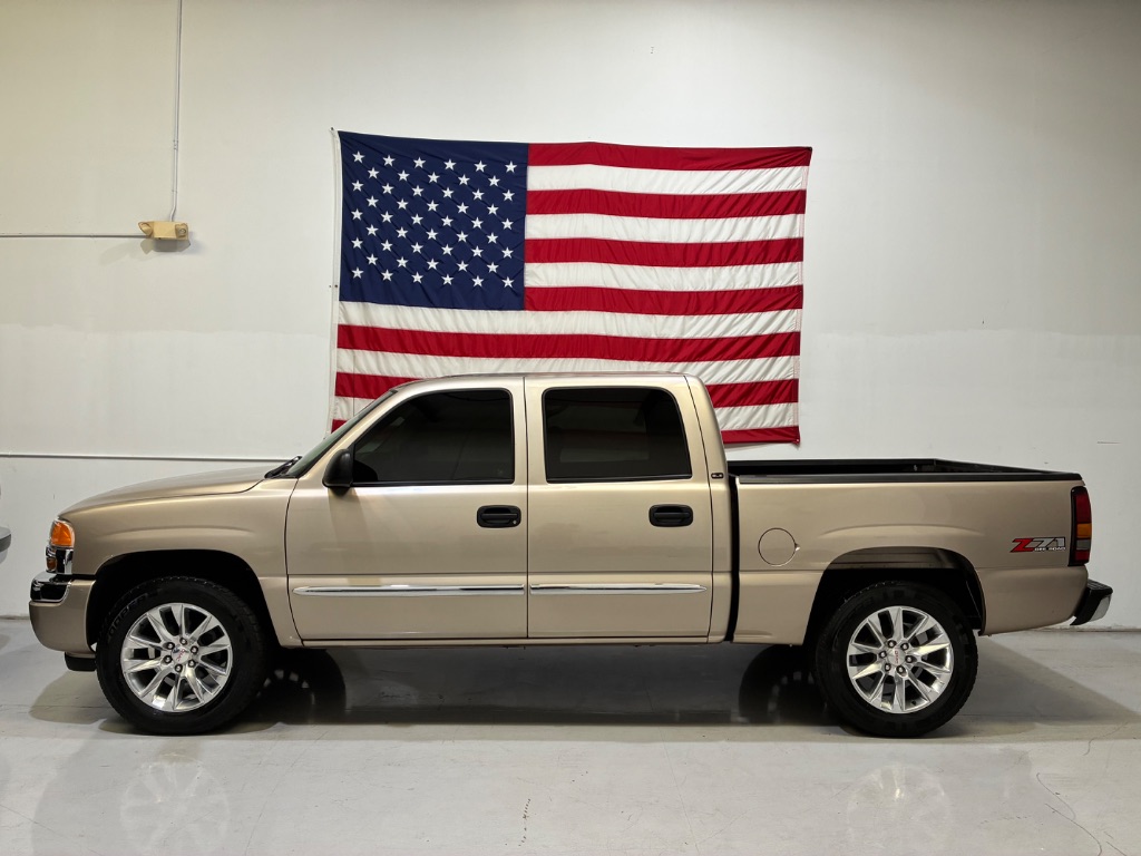 2005 GMC Sierra - $15,999