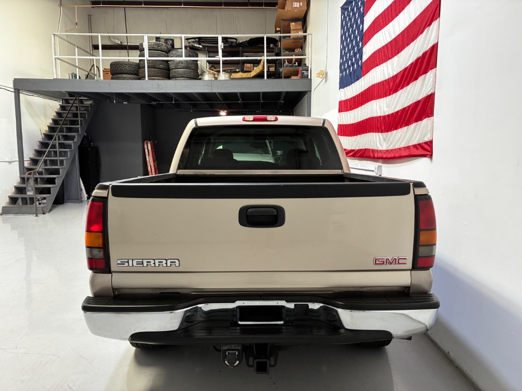 2005 GMC Sierra 1500 - $14,999