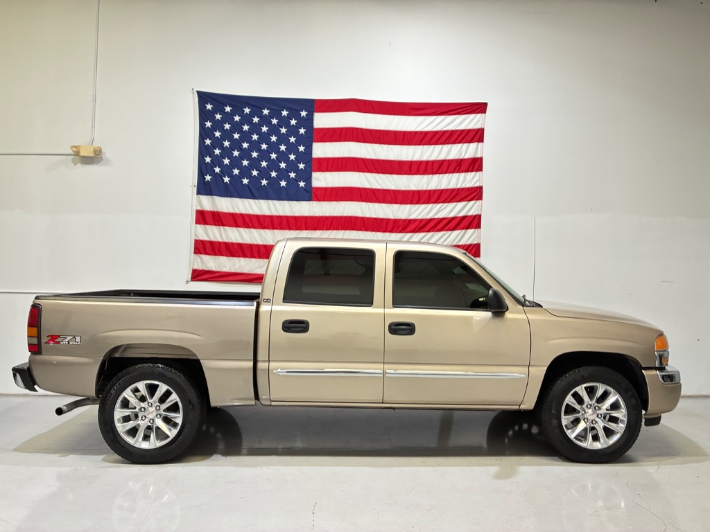 2005 GMC Sierra - $15,999