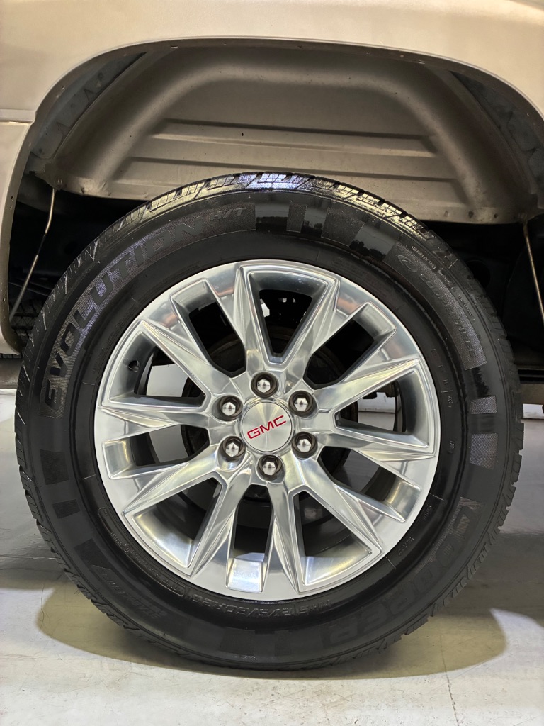 2005 GMC Sierra - $15,999