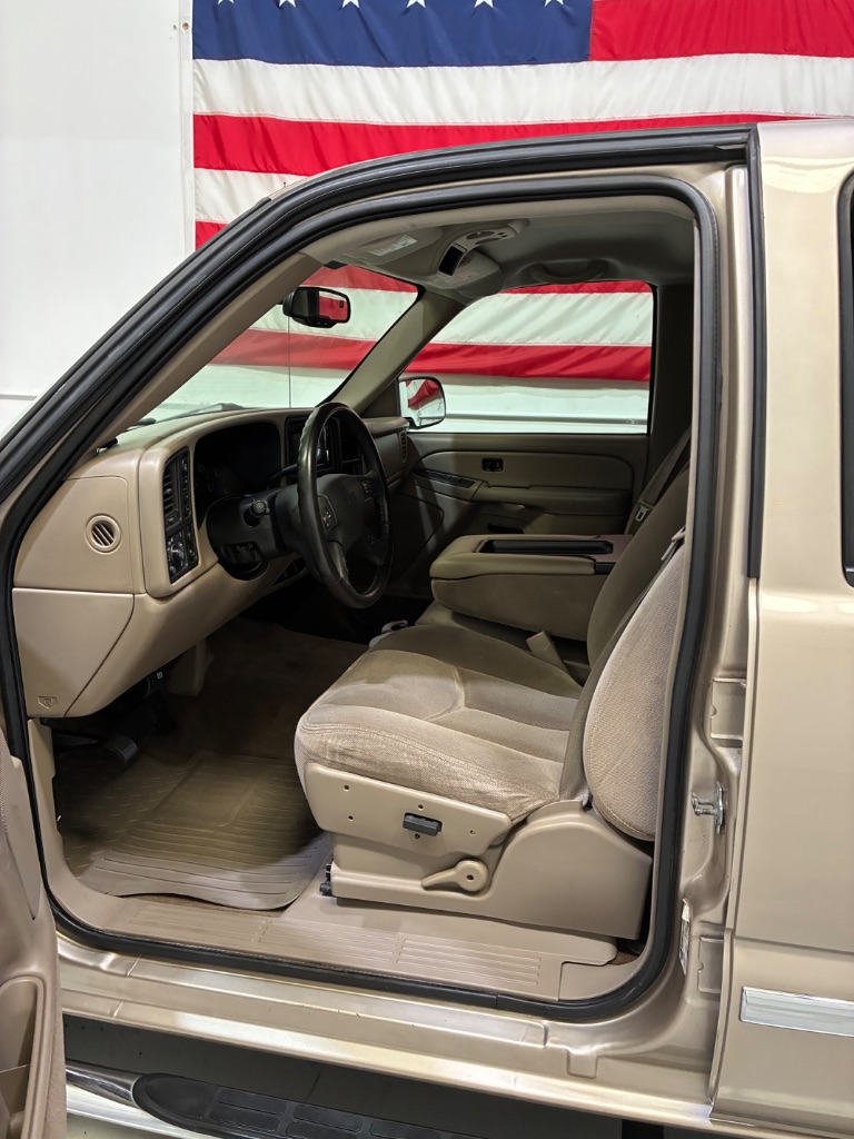 2005 GMC Sierra 1500 - $14,999