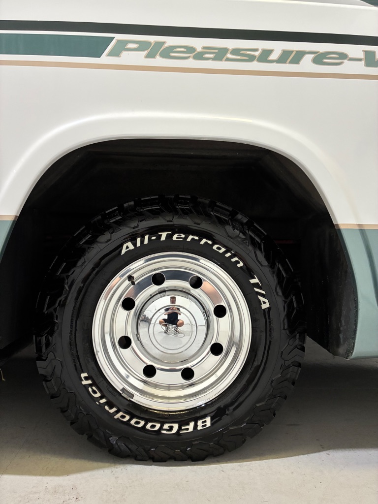 2003 Ford E-350 - $42,500