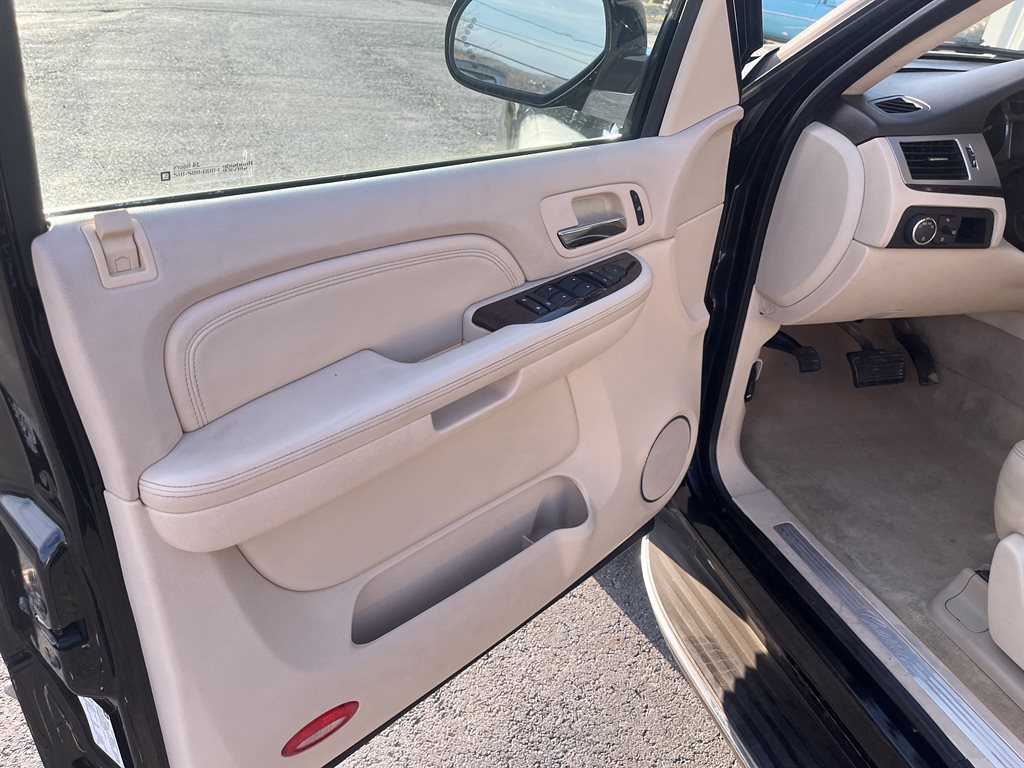 2007 Cadillac Escalade photo