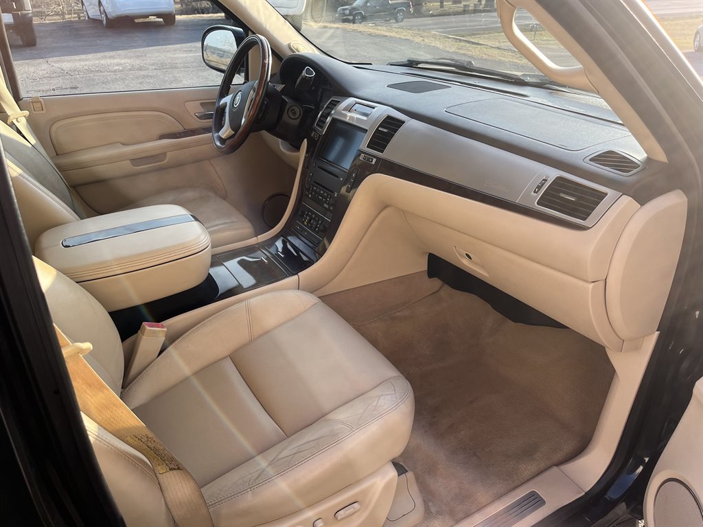2007 Cadillac Escalade photo