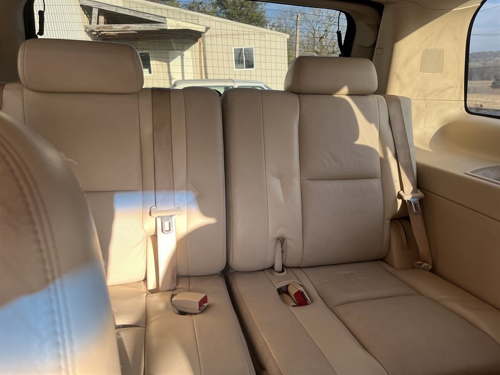 2007 Cadillac Escalade photo