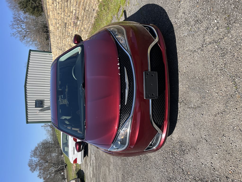 2017 Chrysler Pacifica Touring L photo