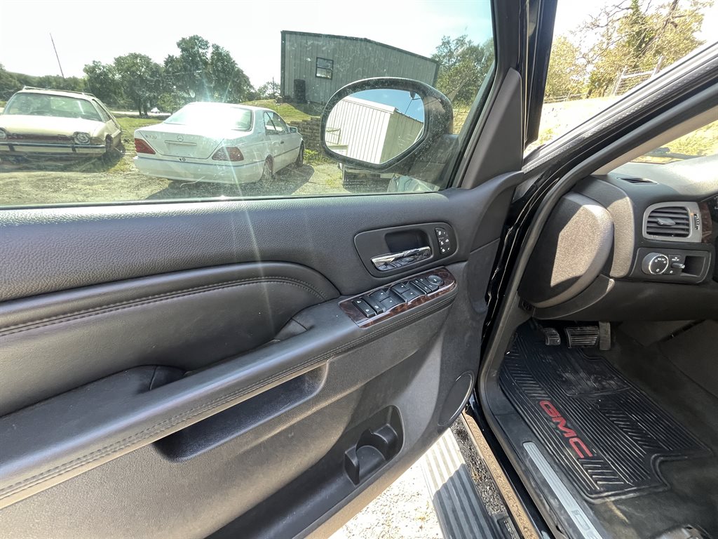 2013 GMC Yukon - $12,950