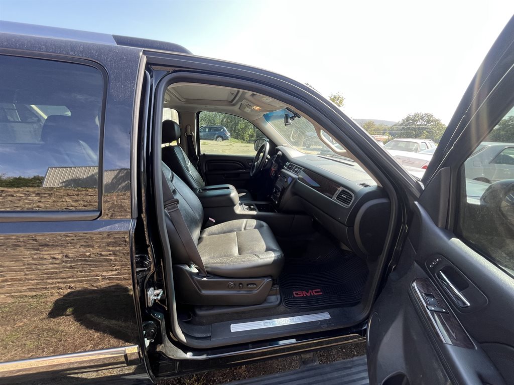 2013 GMC Yukon - $12,950