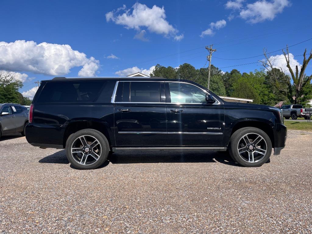 2019 GMC Yukon XL 1500 Denali photo