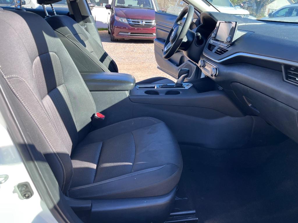 2022 Nissan Altima S photo
