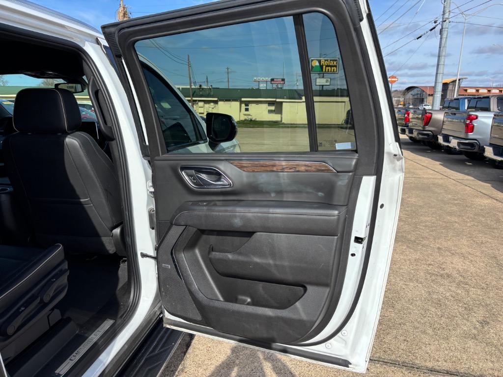 2022 Chevrolet Suburban 1500 Premier photo