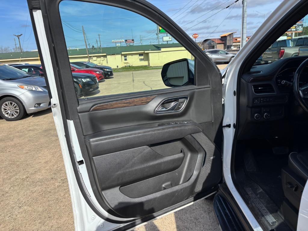 2022 Chevrolet Suburban 1500 Premier photo
