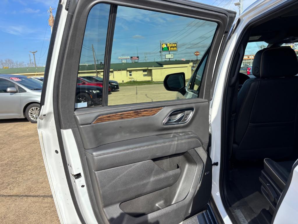 2022 Chevrolet Suburban 1500 Premier photo