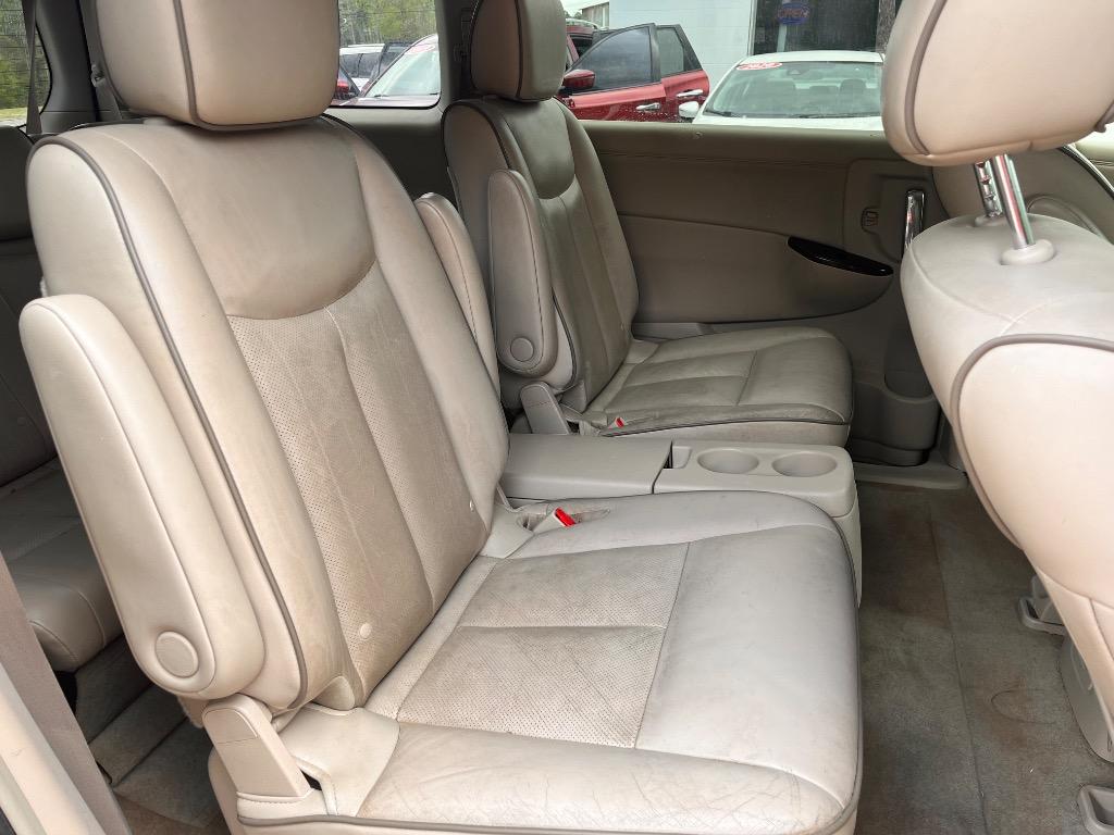 2013 Nissan Quest 3.5 S photo