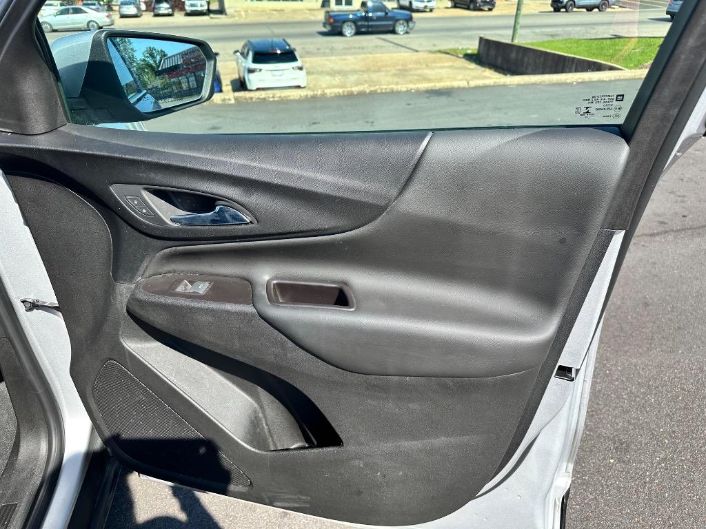 2022 Chevrolet Equinox LT photo