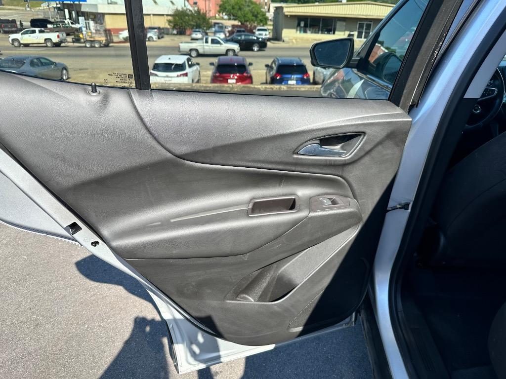 2022 Chevrolet Equinox LT photo