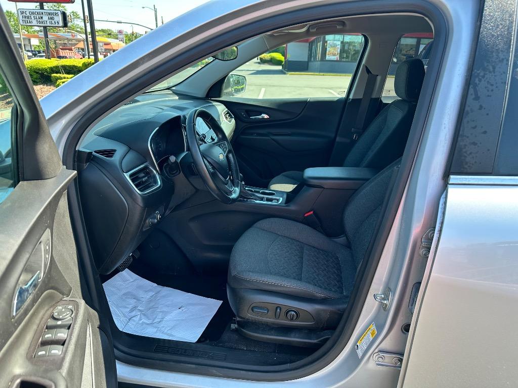 2022 Chevrolet Equinox LT photo