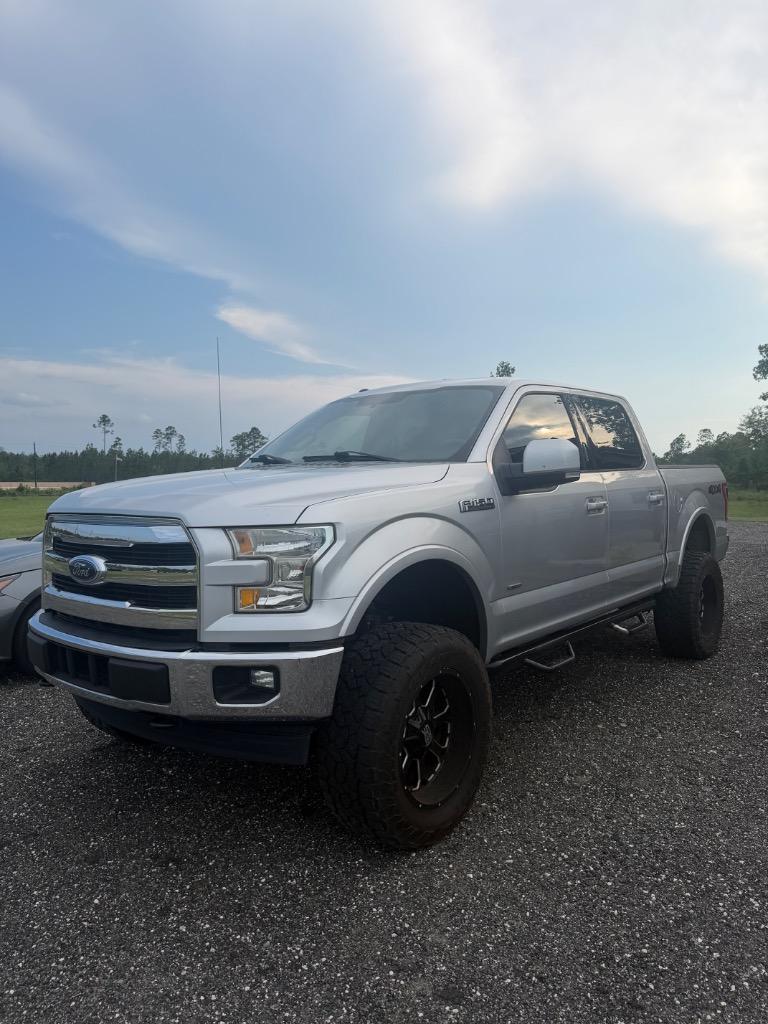 2017 Ford F150 - $26,500
