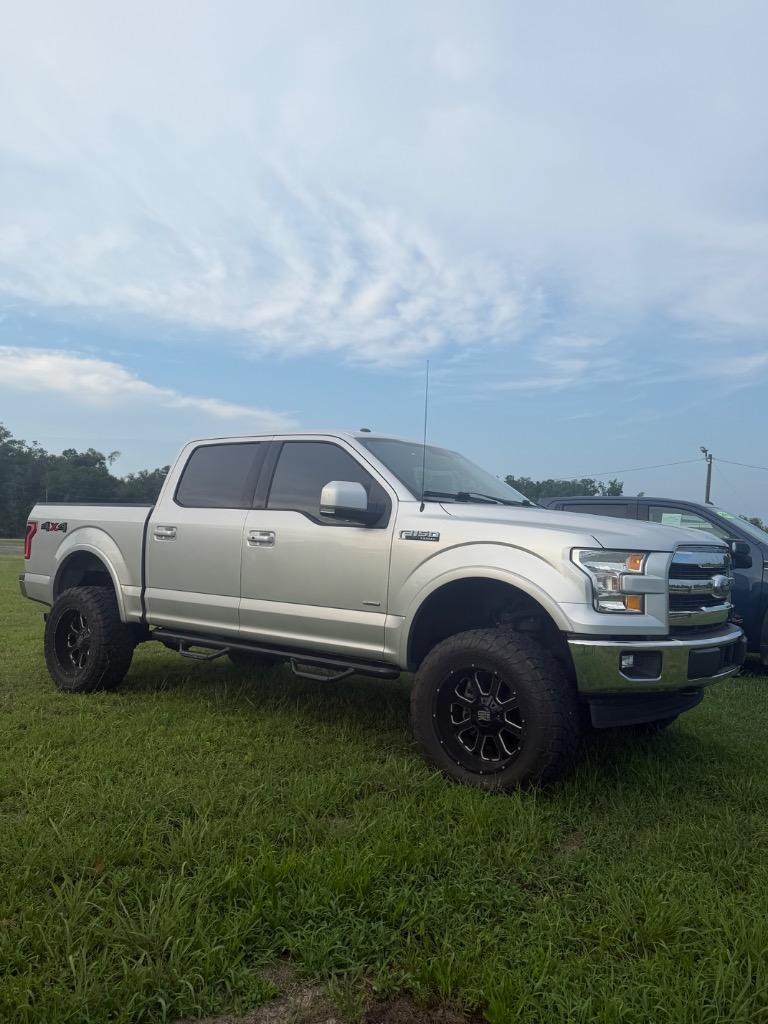 2017 Ford F150 - $26,500