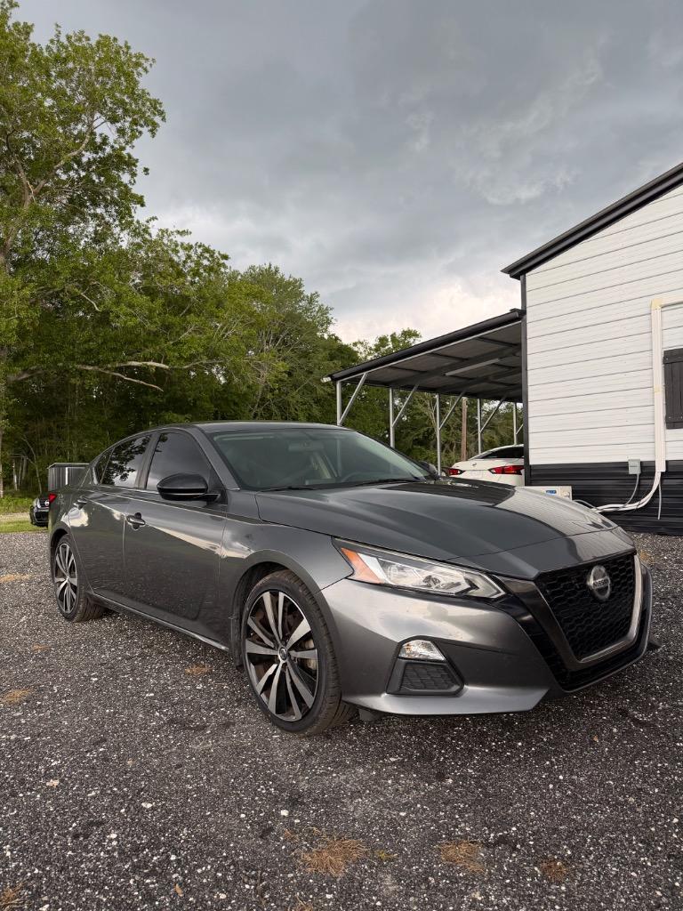 2019 Nissan Altima - $14,500