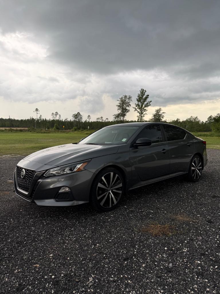 2019 Nissan Altima - $14,500
