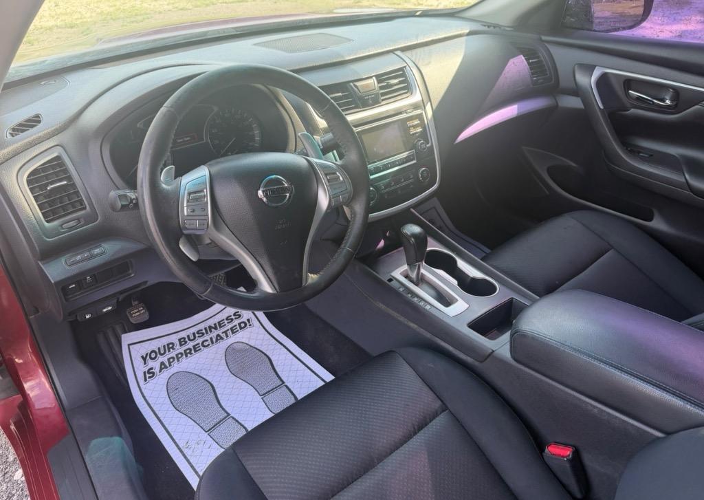2017 Nissan Altima - $9,500