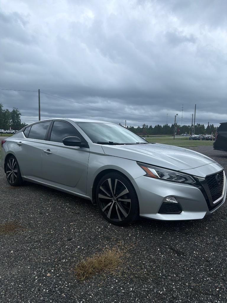 2019 Nissan Altima - $11,500