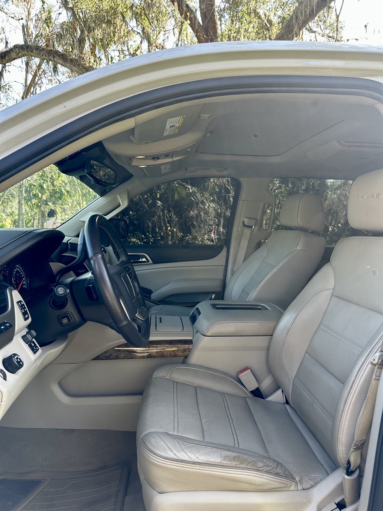 2017 GMC Yukon XL 1500 Denali photo