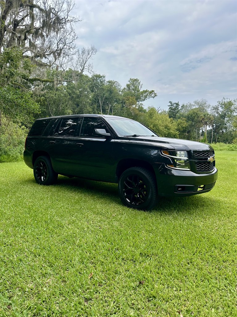 2015 Chevrolet Tahoe - $15,995