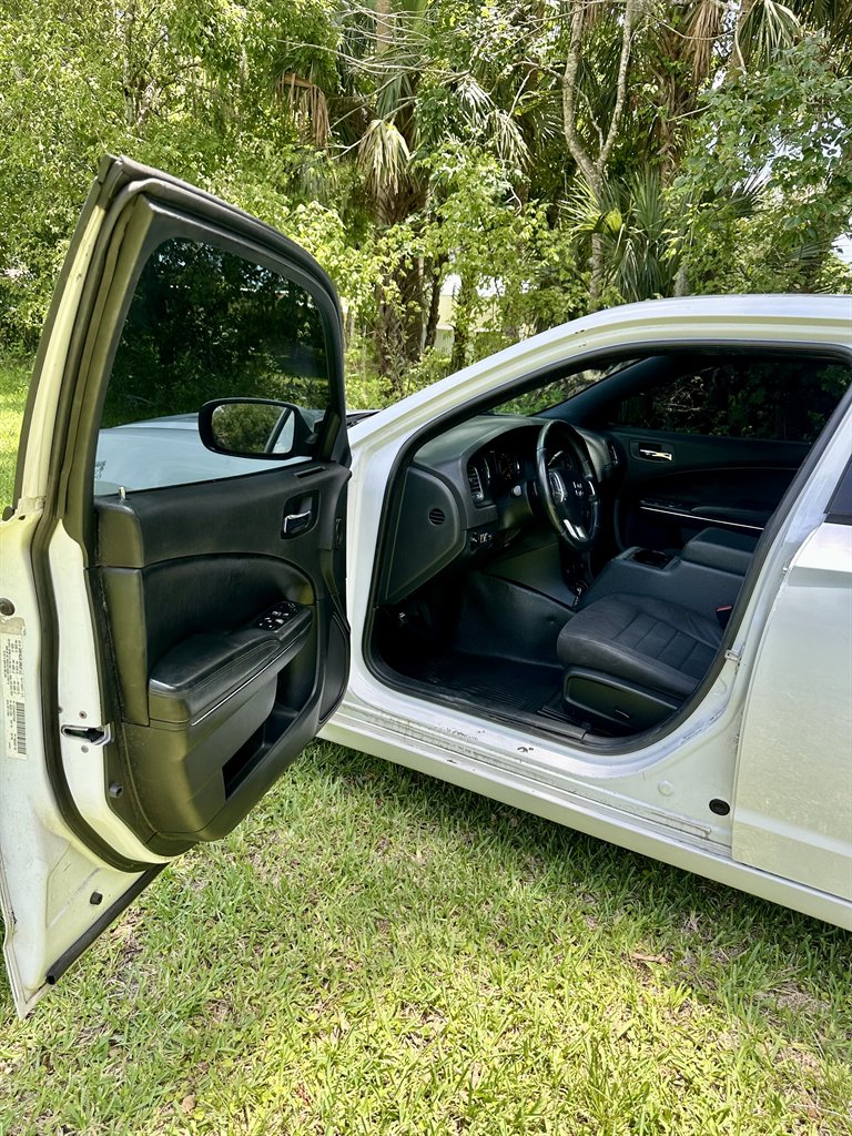 2013 Dodge Charger - $4,669