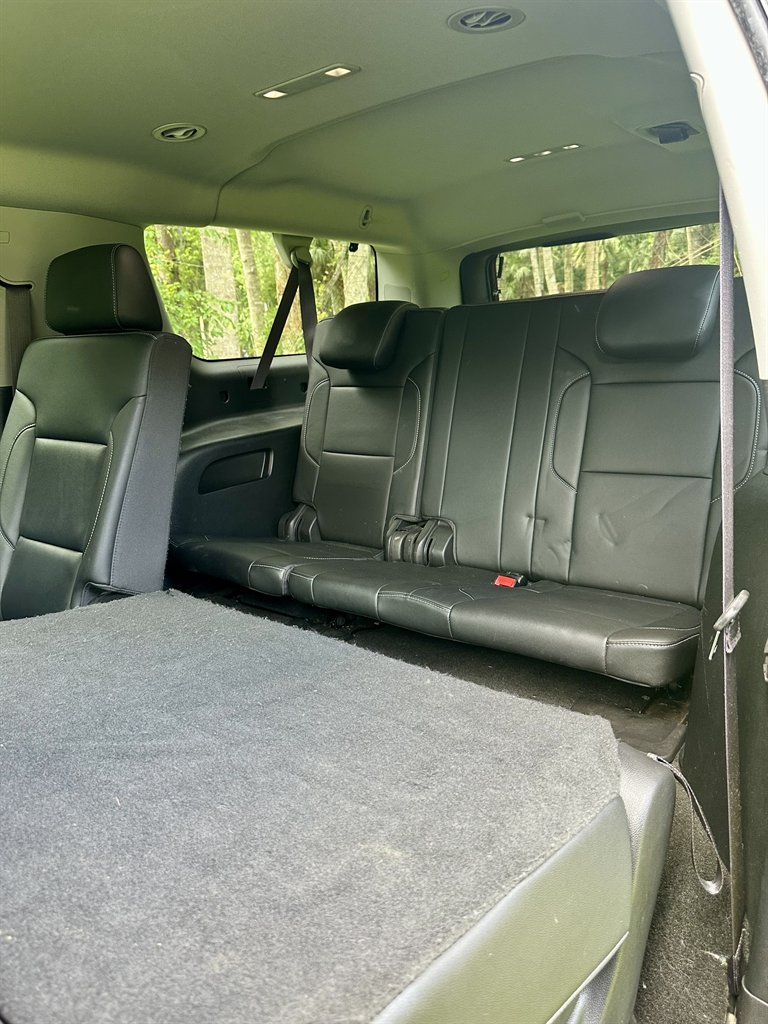 2017 Chevrolet Suburban - $21,995