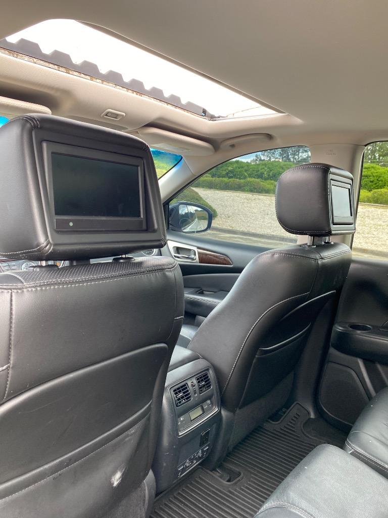2014 Nissan Pathfinder S photo