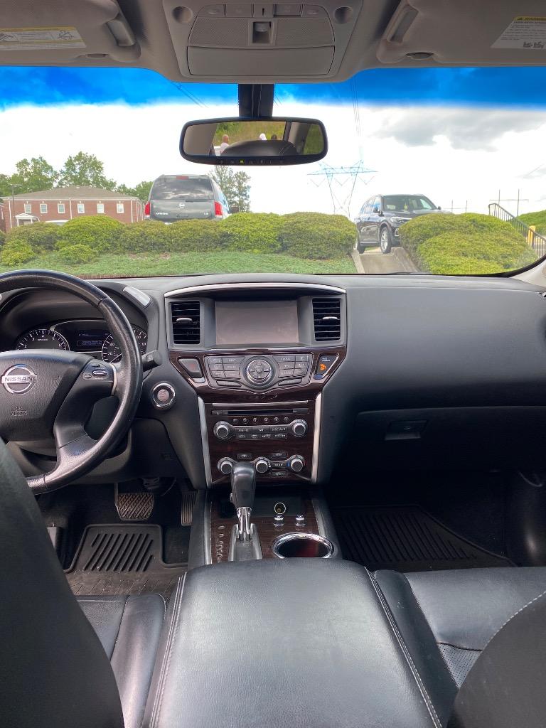 2014 Nissan Pathfinder S photo
