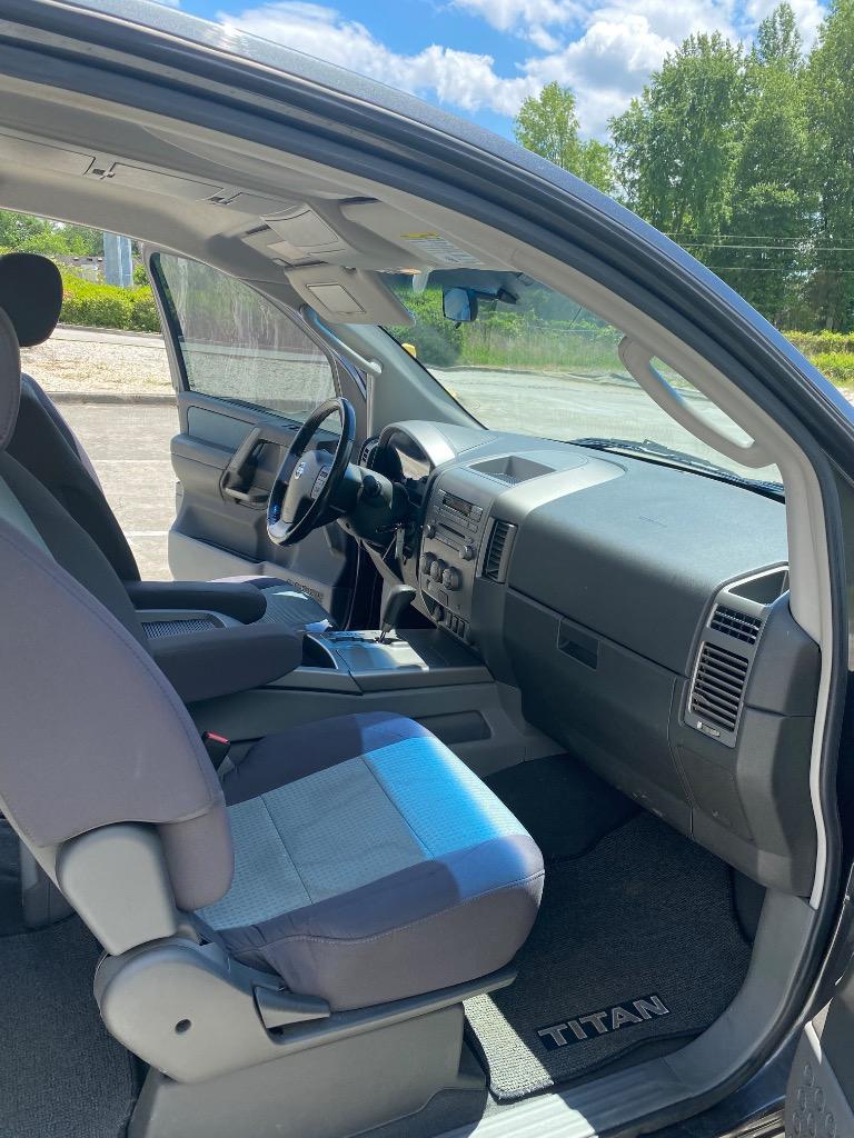 2006 Nissan Titan XE FFV photo