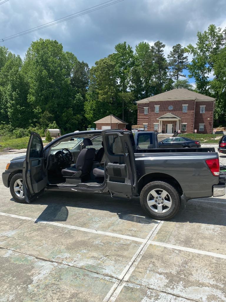2006 Nissan Titan XE FFV photo