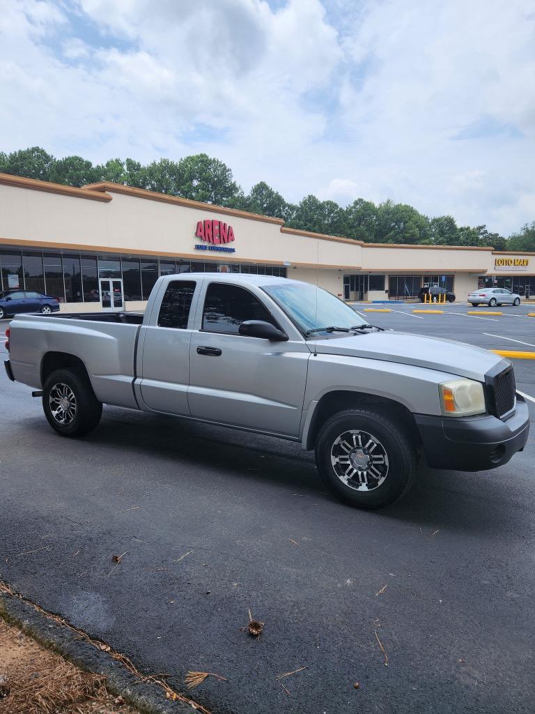 2006 Dodge Dakota - $4,200