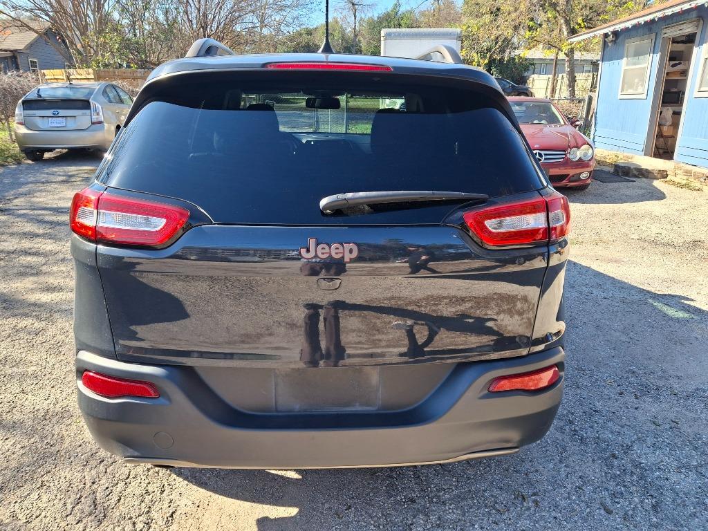 2017 Jeep Cherokee - $10,599