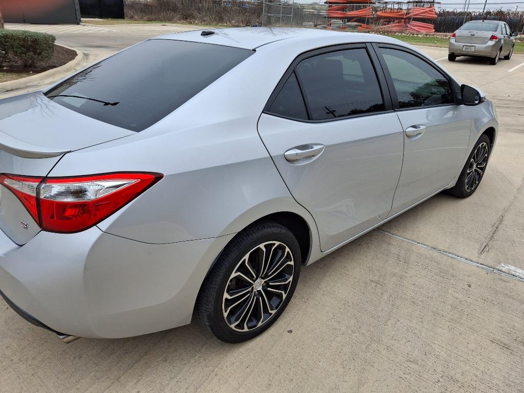 2015 Toyota Corolla S photo