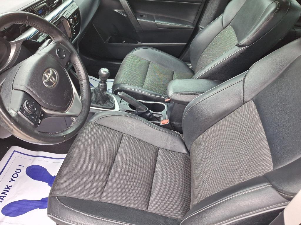 2015 Toyota Corolla S photo