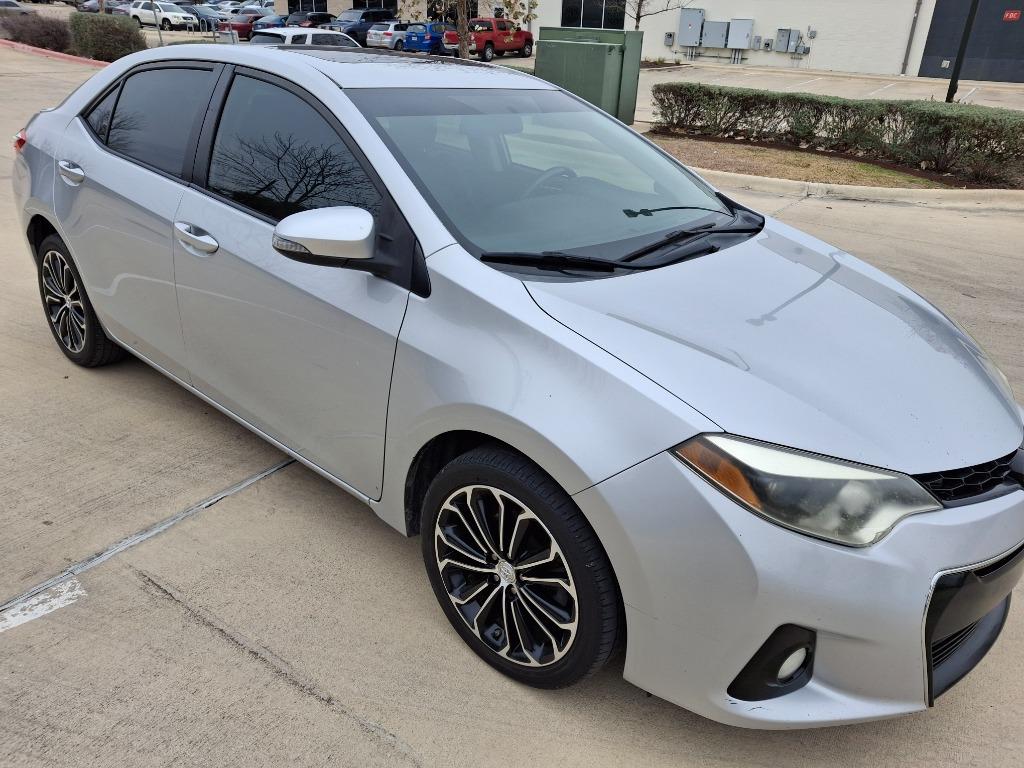 2015 Toyota Corolla S photo
