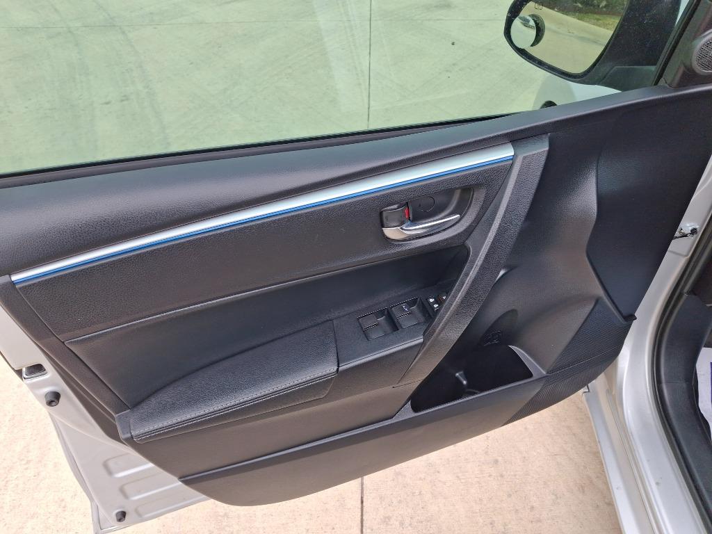 2015 Toyota Corolla S photo