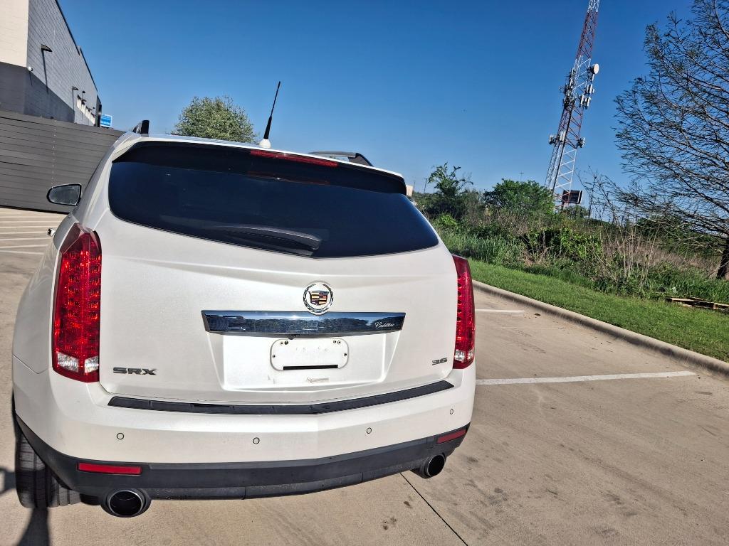 2013 Cadillac SRX - $7,999