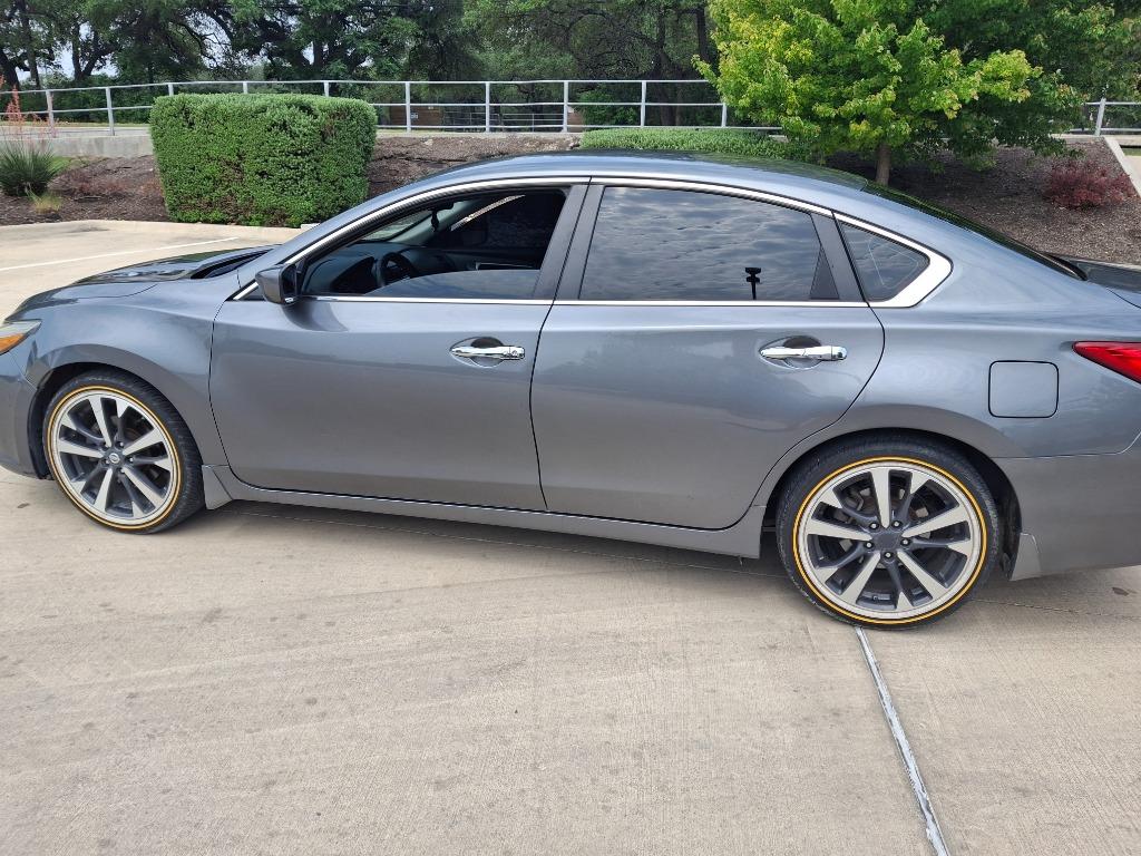 2016 Nissan Altima photo