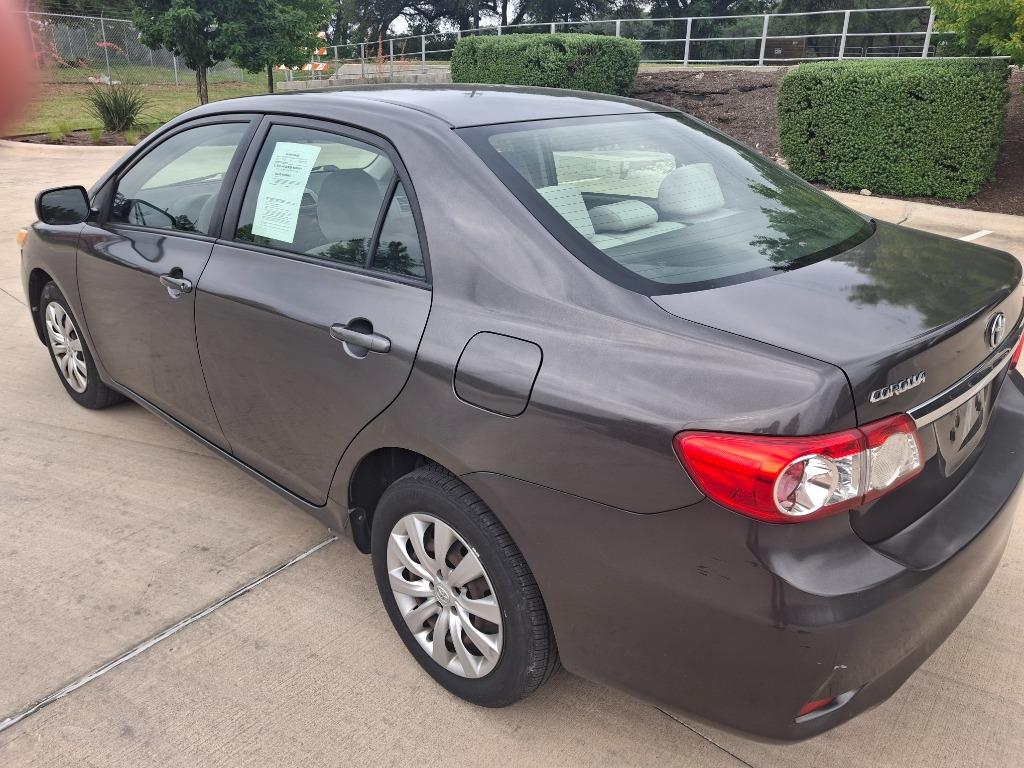 2012 Toyota Corolla L photo