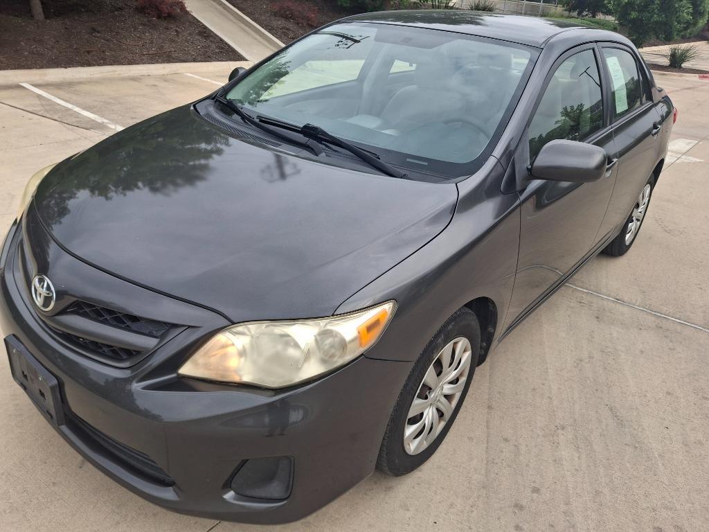 2012 Toyota Corolla L photo